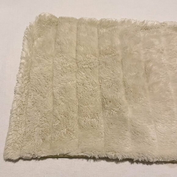 Pottery Barn Faux Fur Fuzzy Pillow Cover Case 27 x 19 Inch - Picture 3 of 16